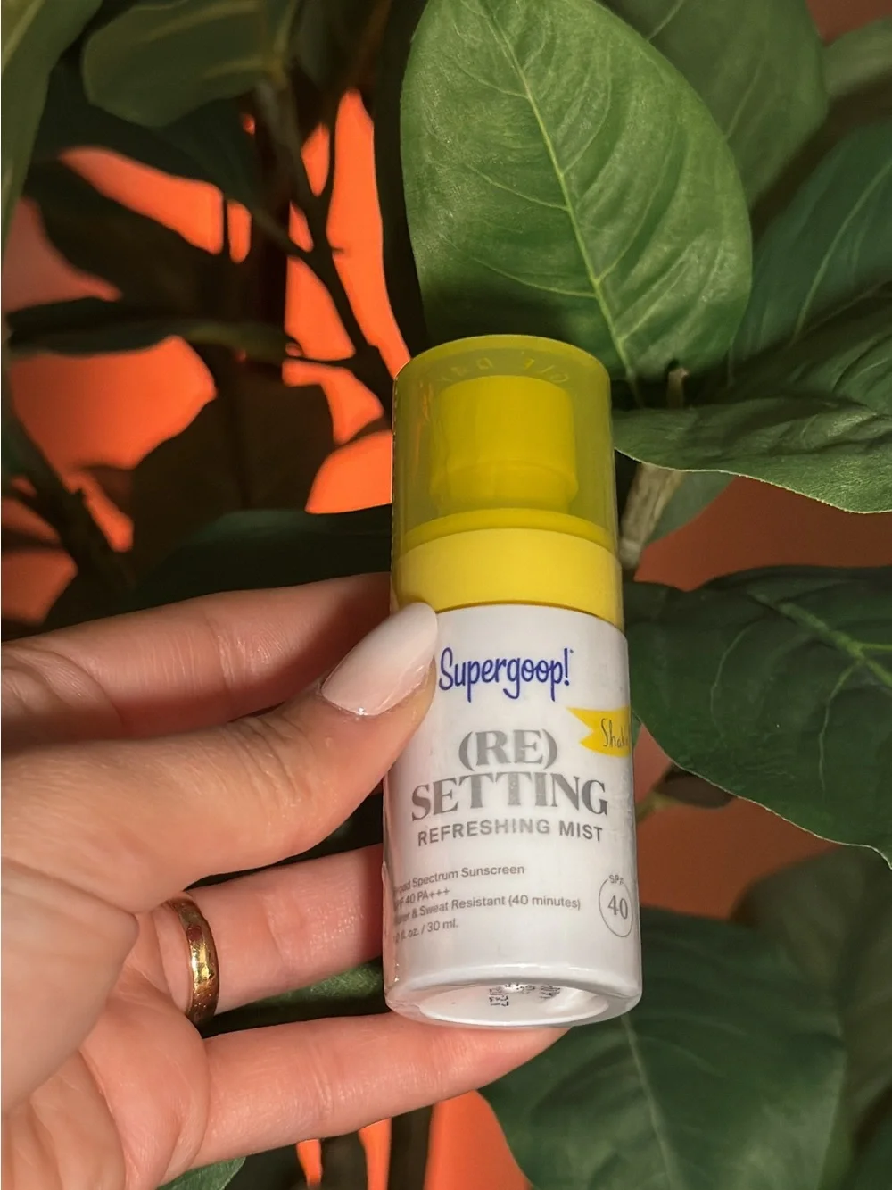 Supergoop! Yellow (RE)SETTING Refreshing Mist Mini